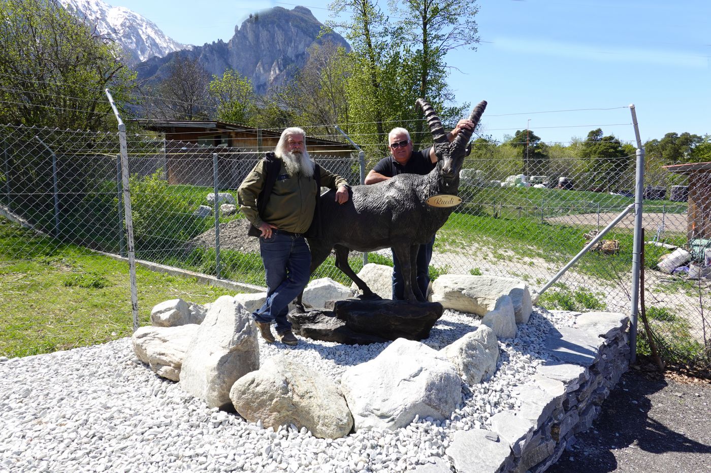 Bronzefigur Steinbock